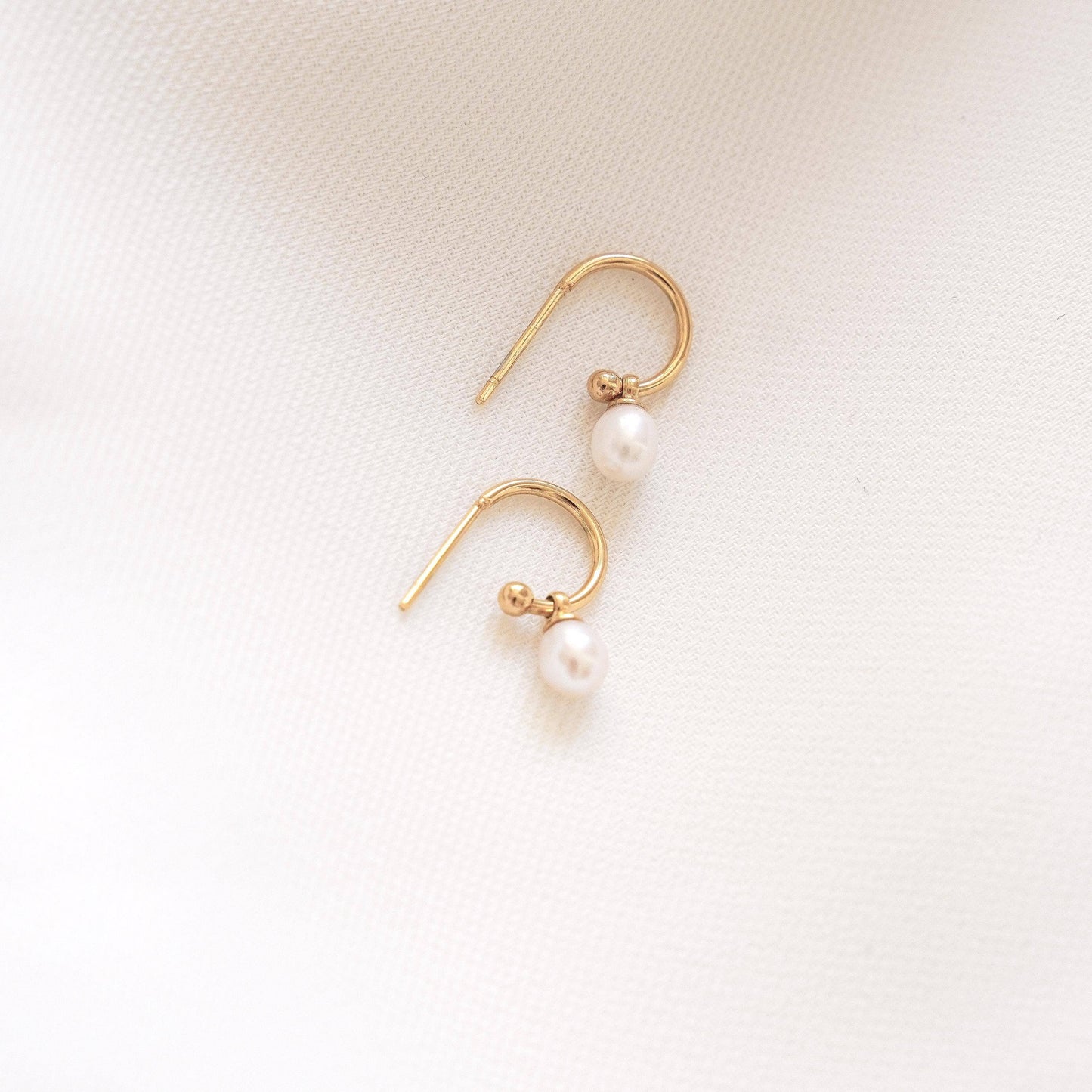 Pendientes de acero inoxidable mini aros perla