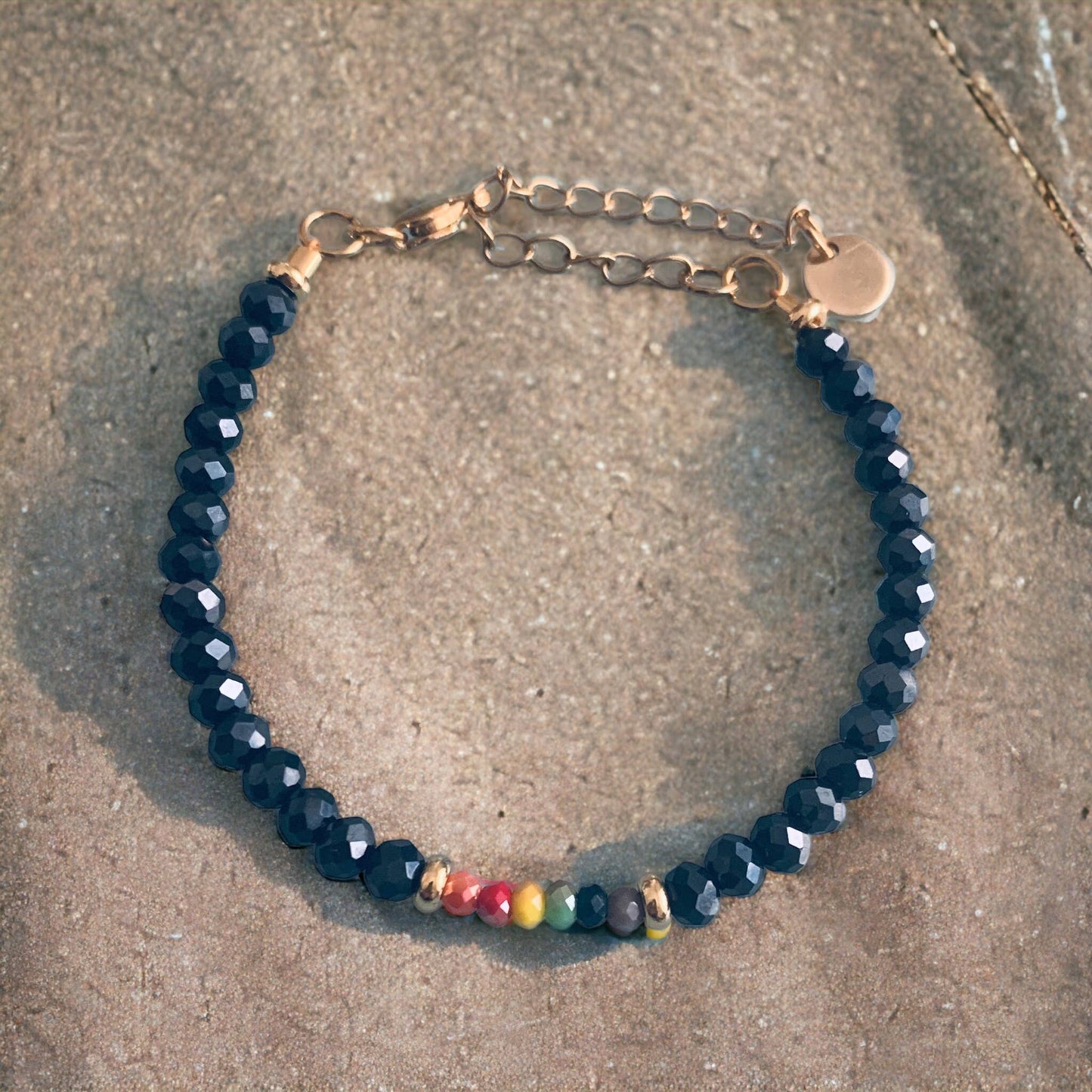 Pulsera de perlas azul medianoche y arcoíris, pulsera de piedras