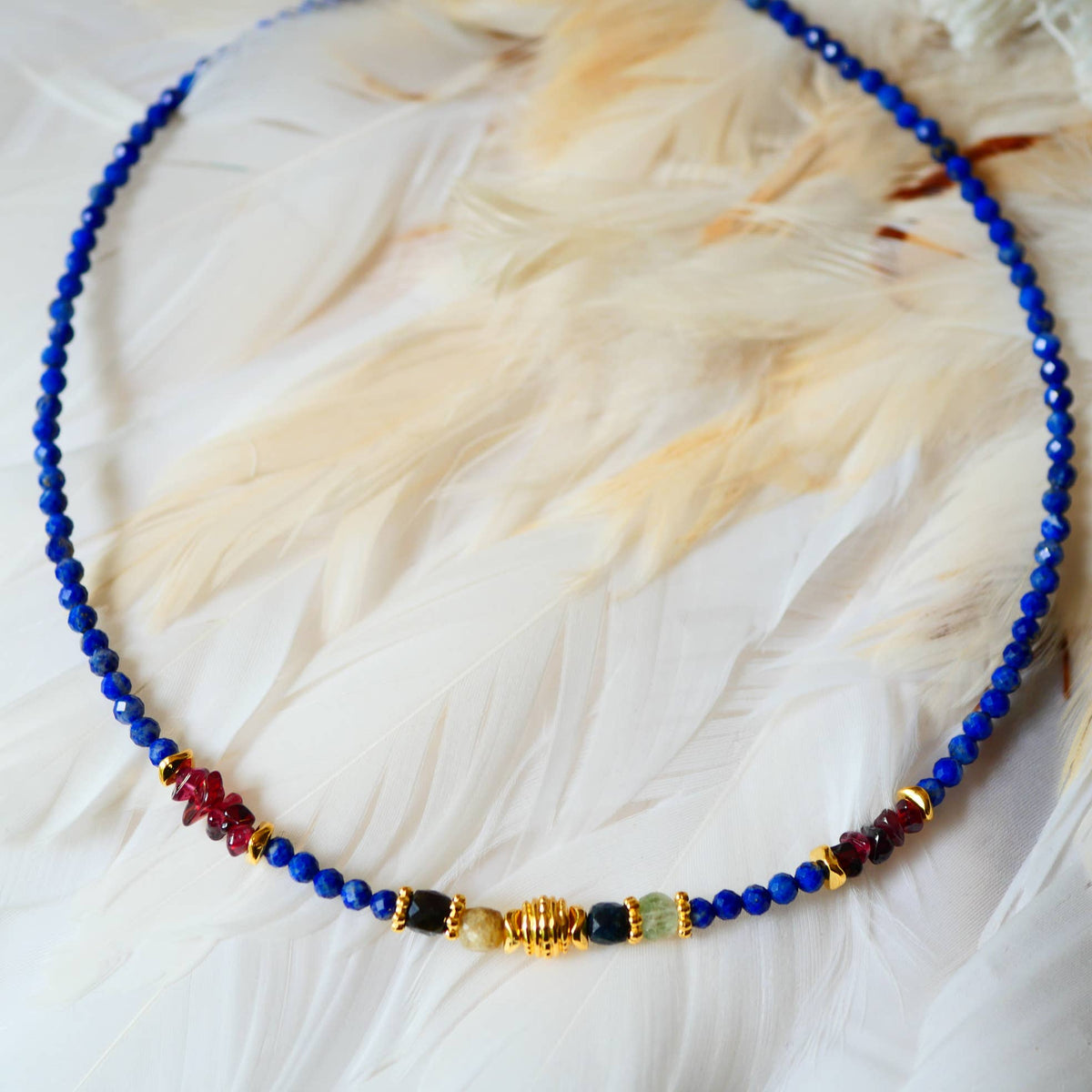 COLLAR AJITA LAPISLÁZULI