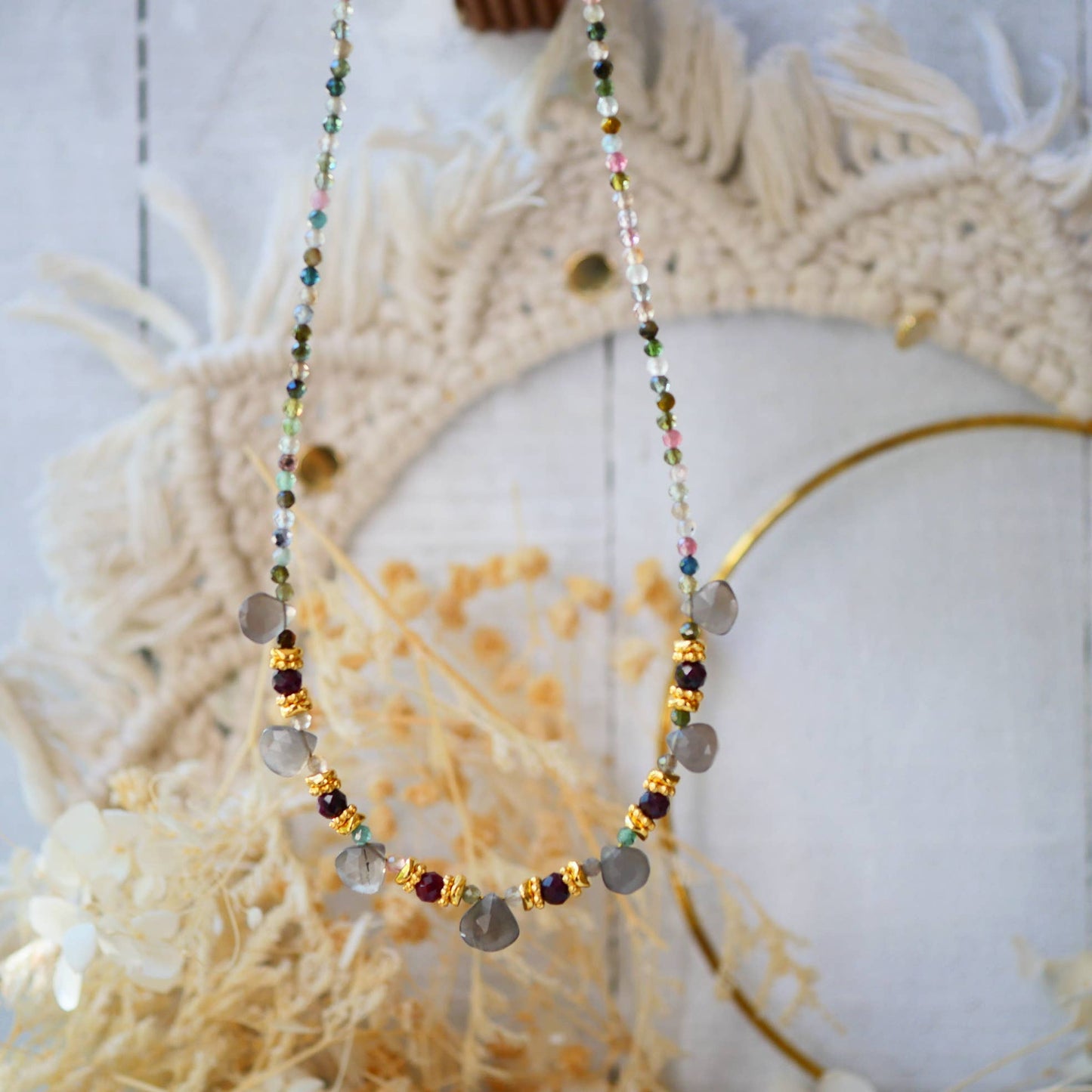 COLLAR BHAIRAVI TURMALINA GRIS PIEDRA LUNAR