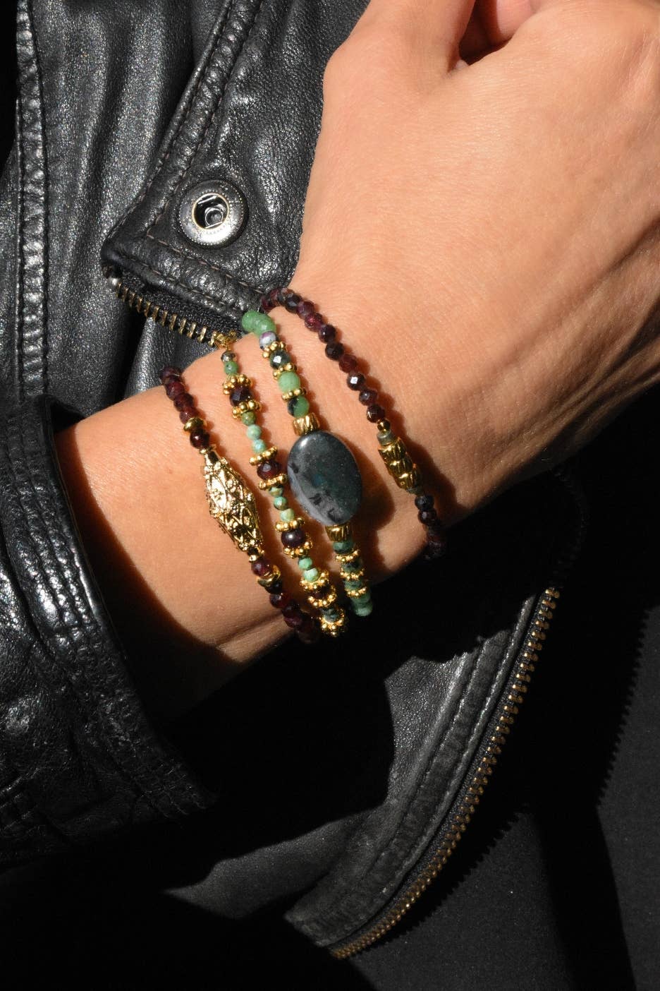PULSERA GRANAT PYRIT - NILS
