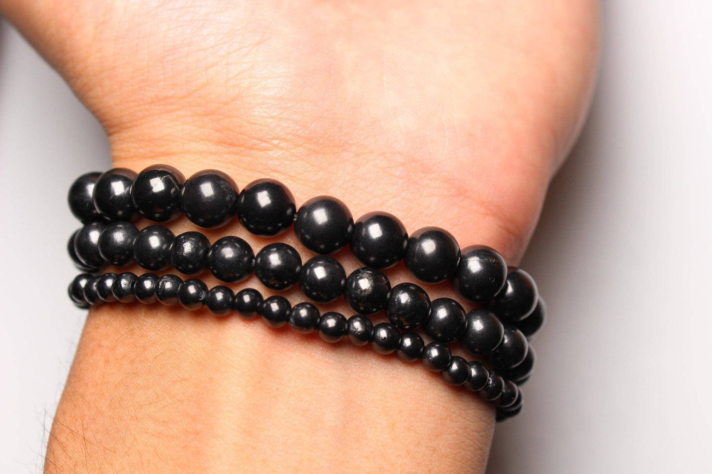 Pulsera de Shungita Natural – Protección, Equilibrio y Conexión con la Tierra