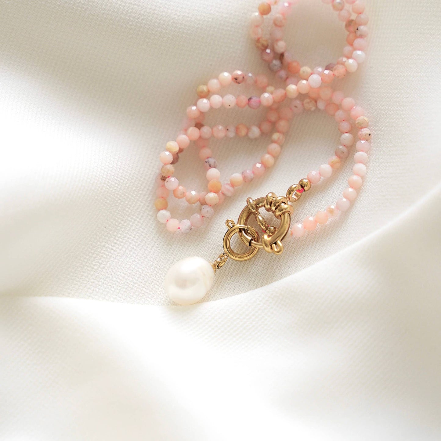 Collar de Rodonita y Perla de Agua Dulce – Piedra Natural