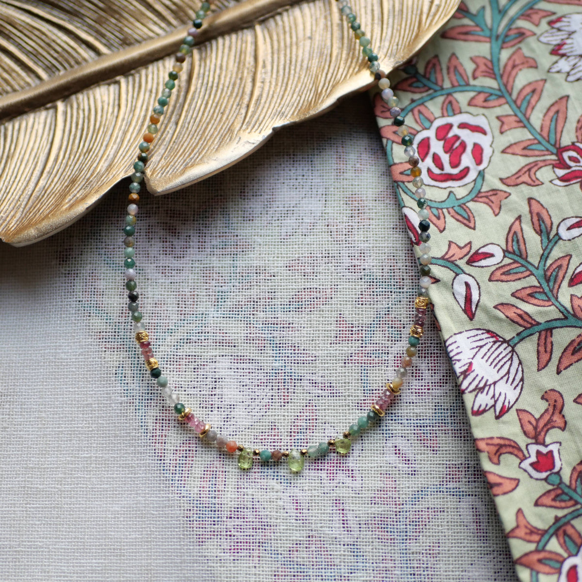 COLLAR SAROJINI
