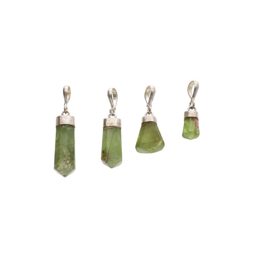 Colgante Punta Pulida de Peridoto en Plata de Ley 925