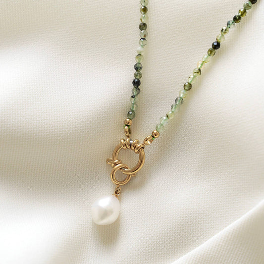 Collar de piedra natural prehnita y perla de agua dulce