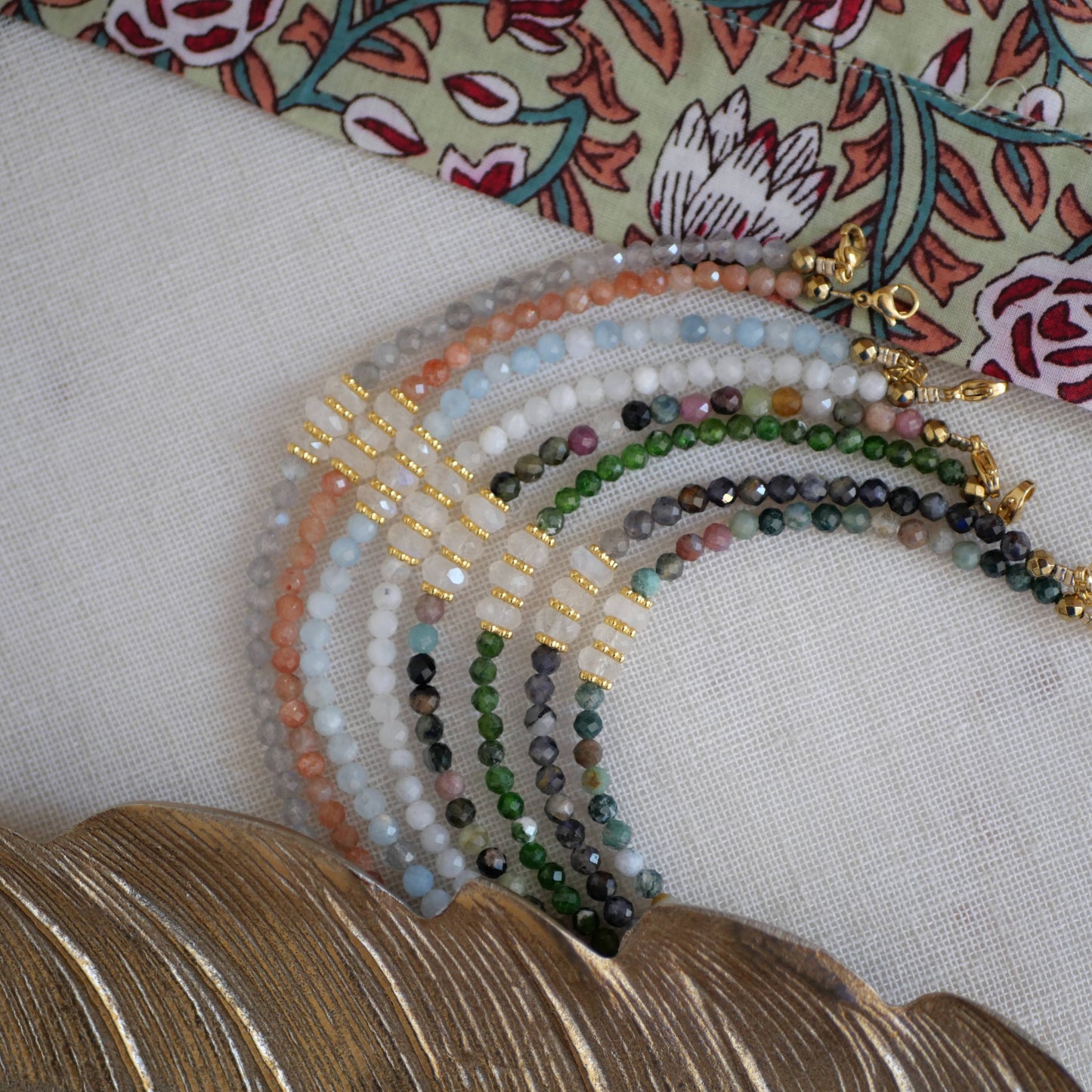 PULSERA CON PIEDRAS DE MANASI DE TU ELECCIÓN