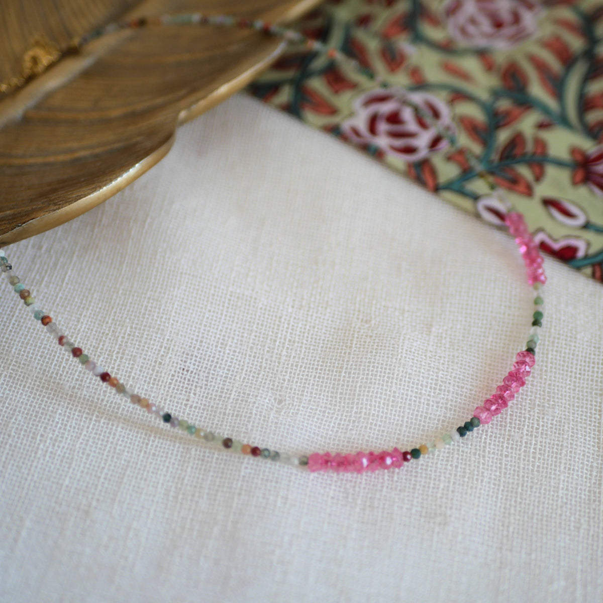COLLAR ANJALI
