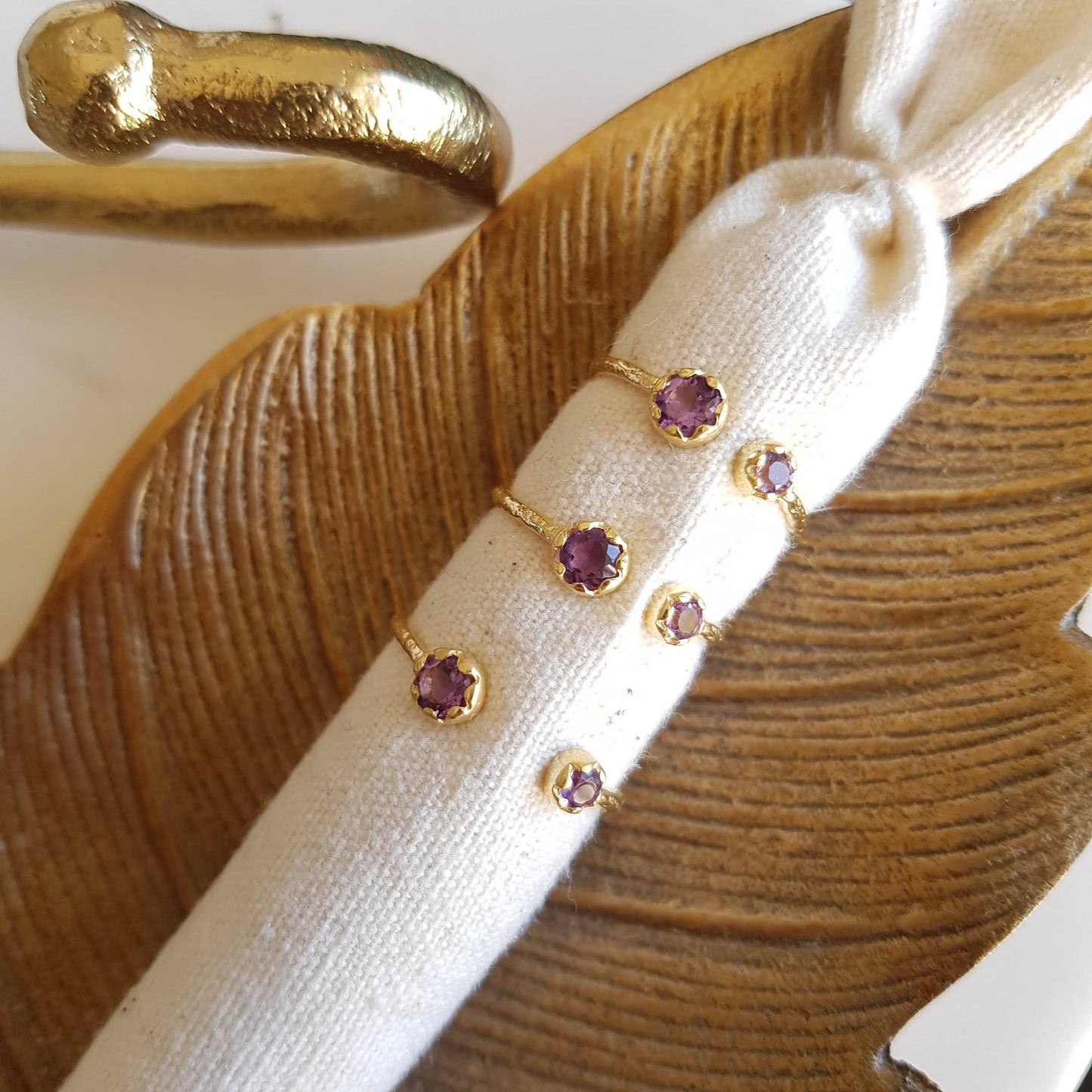 ANILLO AJUSTABLE DAENERYS - Labradorita o amatista