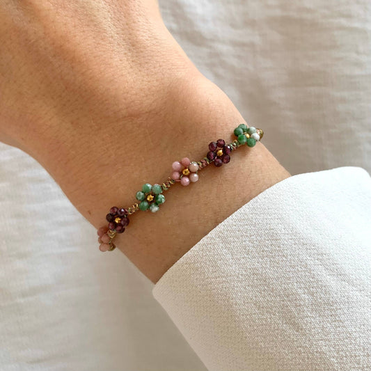 Pulsera de mujer con flores de piedra natural