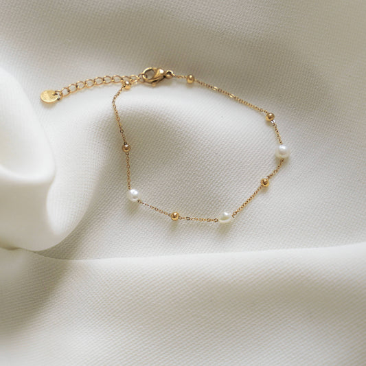 PULSERA FINA – Perlas de agua dulce