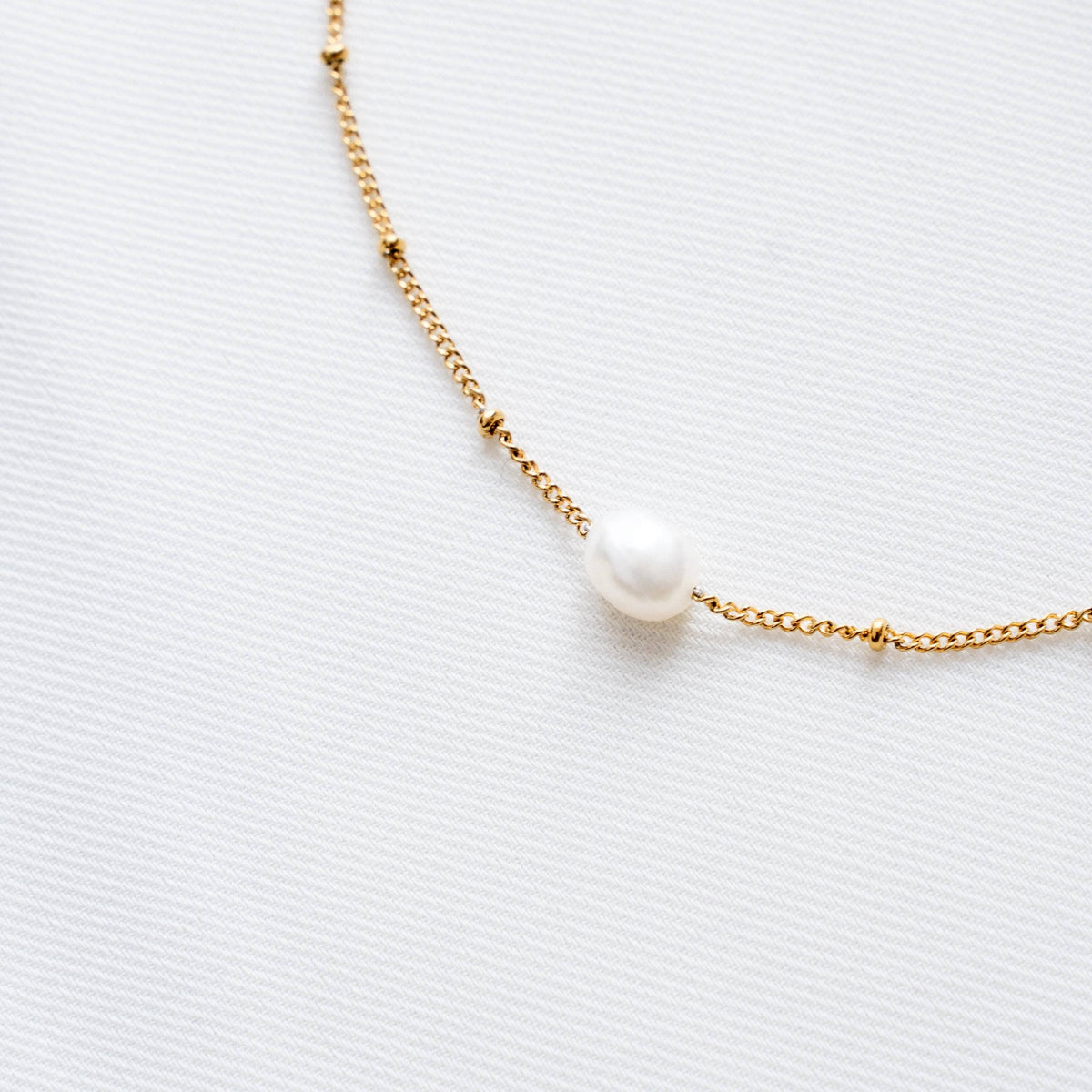 Collar Minimalista con Perla de Agua Dulce Natural en Acero Inoxidable