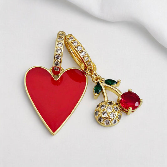 Pendientes de aro de cerezo rojo