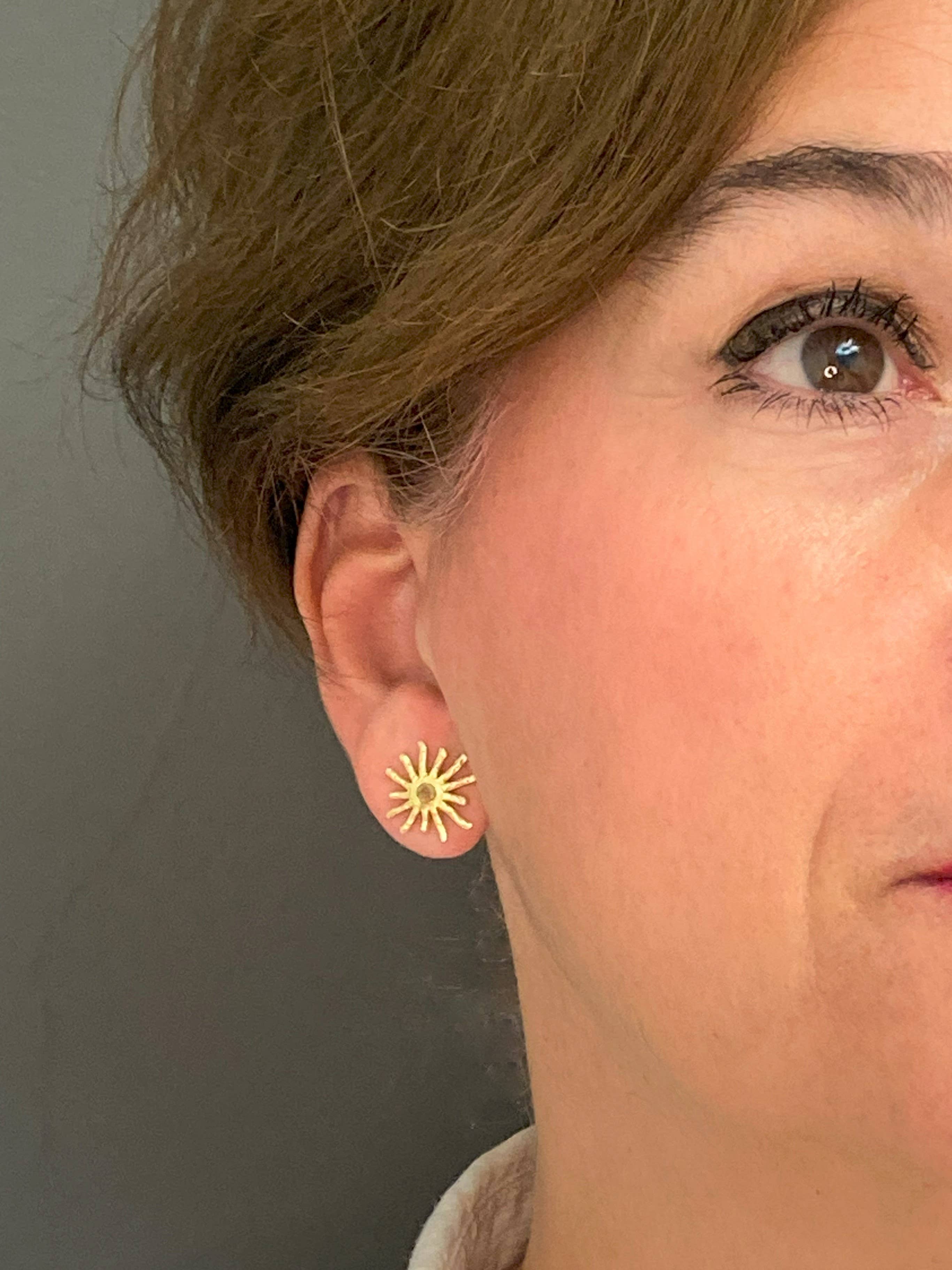 Pendientes mujer: Calcedonia. Chapados en oro.  Bisutería.