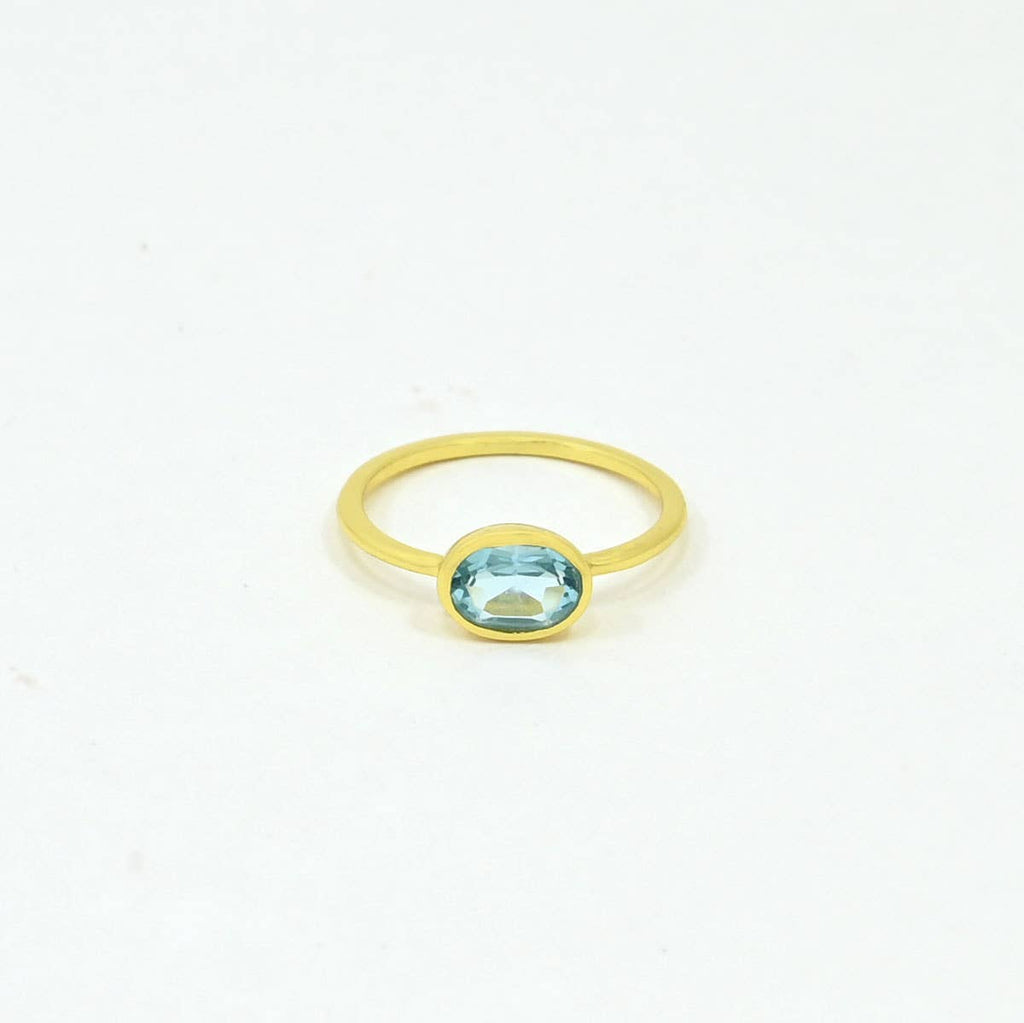 ANILLO OVALADO TOPACIO AZUL