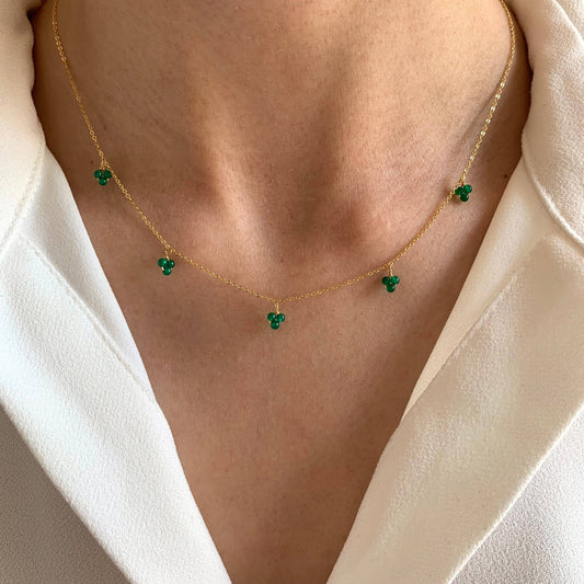 Collar con colgante de perlas verdes para mujer