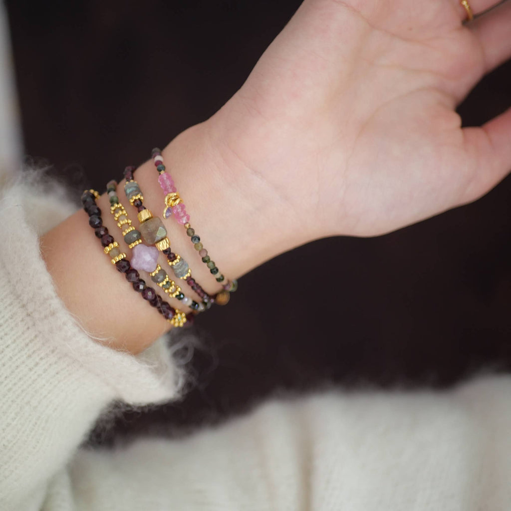PULSERA KARISHMA TURMALINA Y TOPACIO ROSA