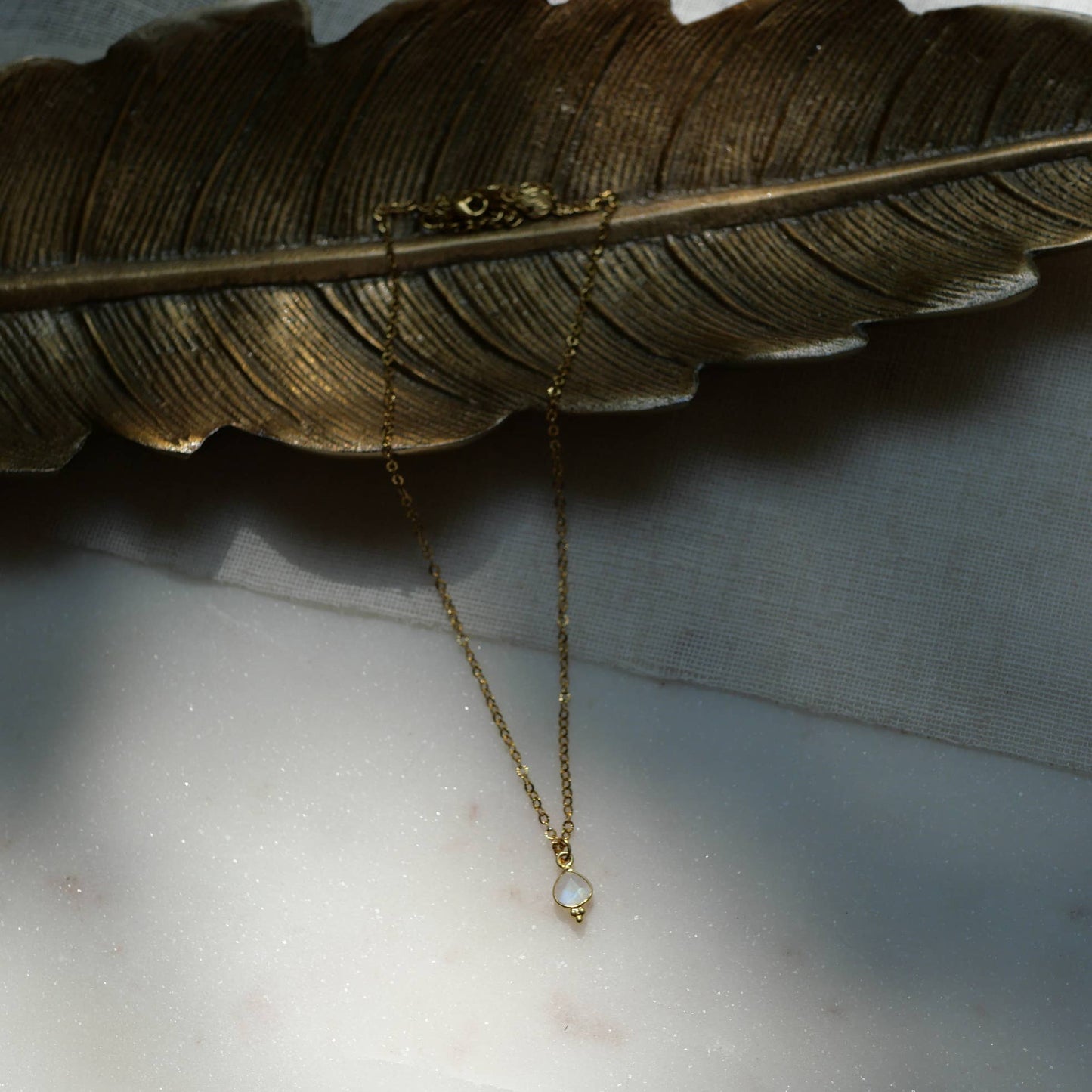 COLLAR ANITA DE LABRADORITA O PIEDRA LUNAR