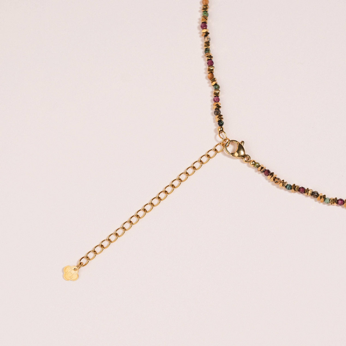 Collar de Ágata Multicolor y Circonitas en Acero Inoxidable