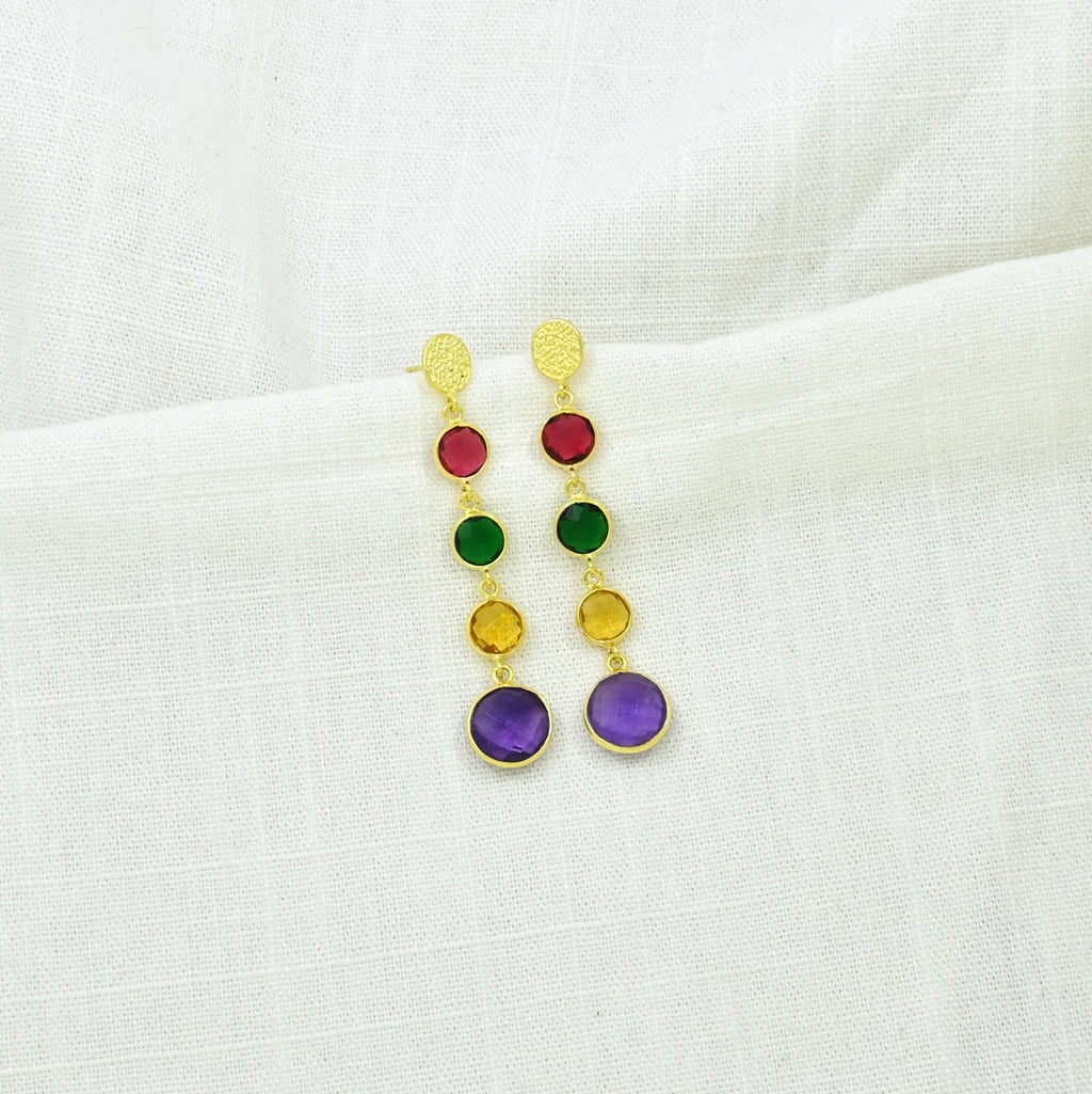 Pendiente Antonia largo con gema multicolor