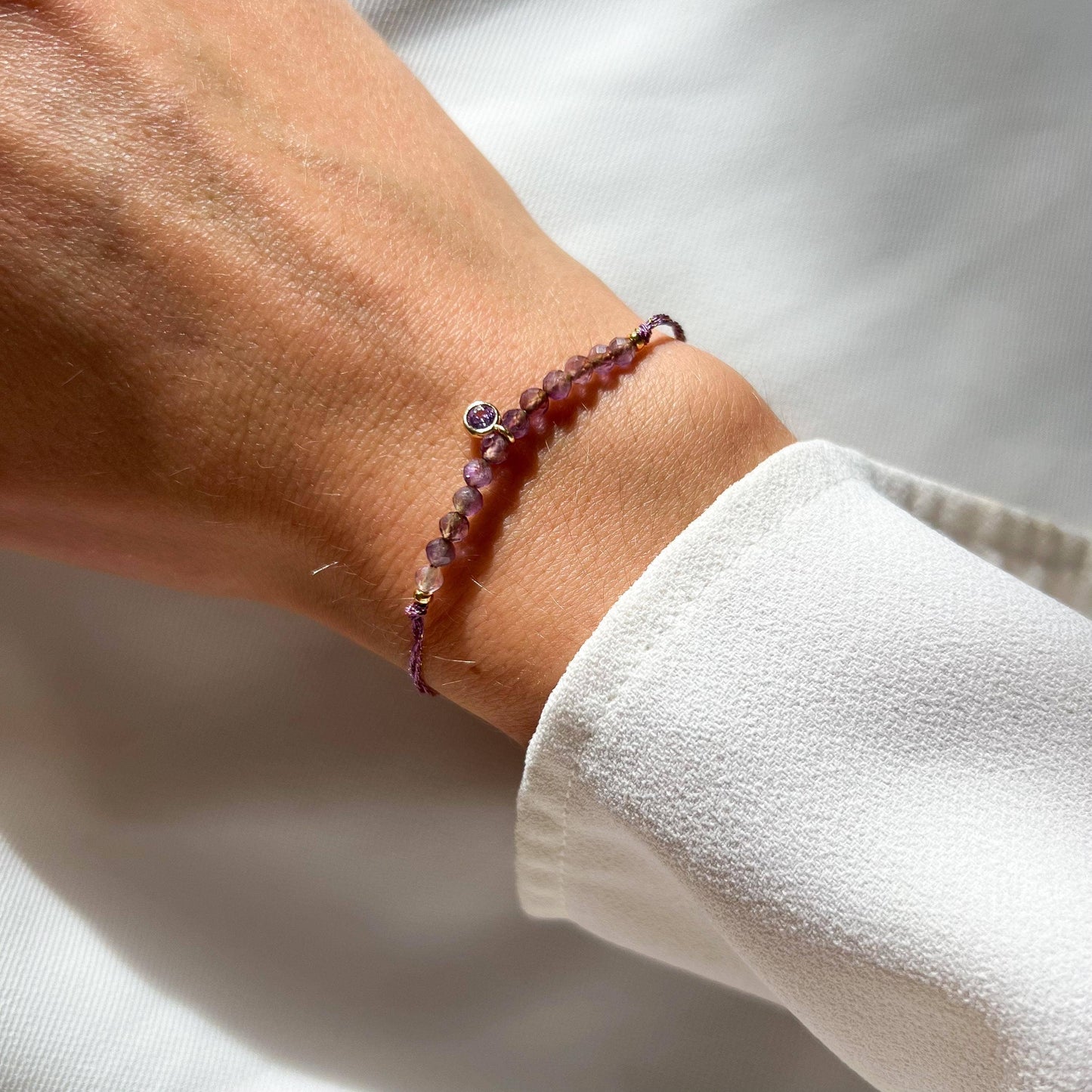 Pulsera de Amatista Natural y Zirconia Ajustable para Mujer