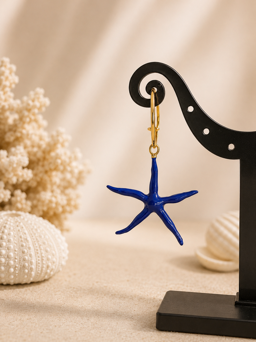 Pendientes Asteria – Aros de plata con Estrella de Mar Esmaltada