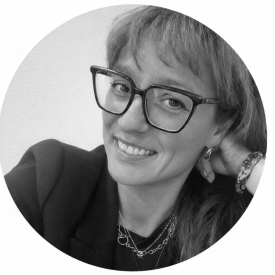 Retrato con retoque más pronunciado en líneas de expresión