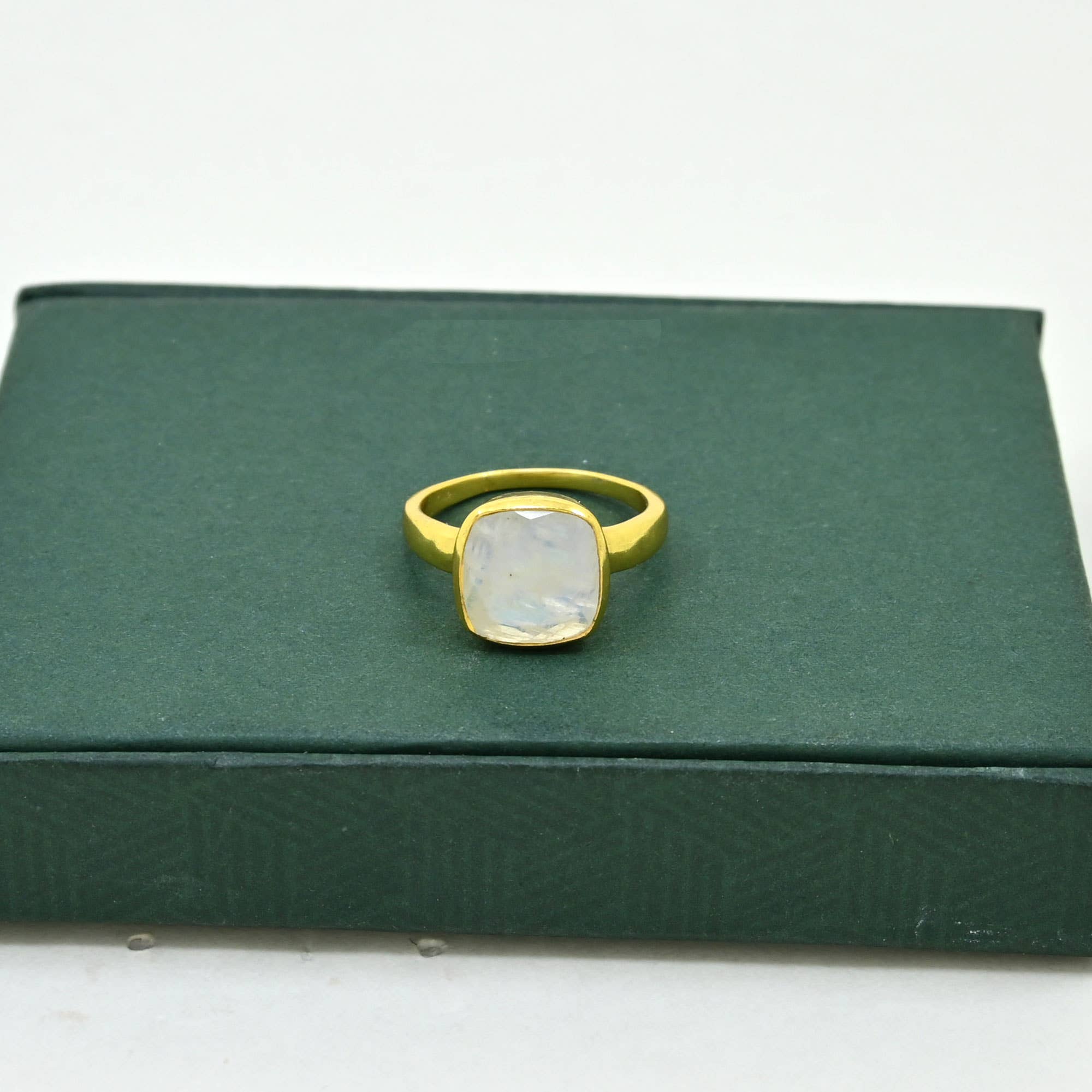 ANILLO PIEDRA LUNAR ARCOÍRIS