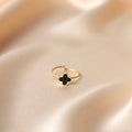 Anillo de acero inoxidable con ónix