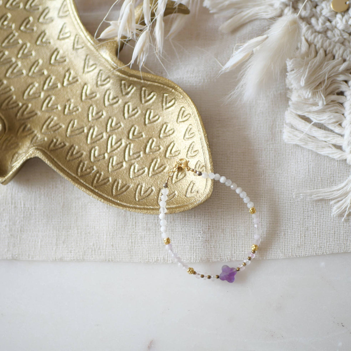 Pulsera Bhagvanti de Piedra Luna, Morganita y Trébol de Amatista
