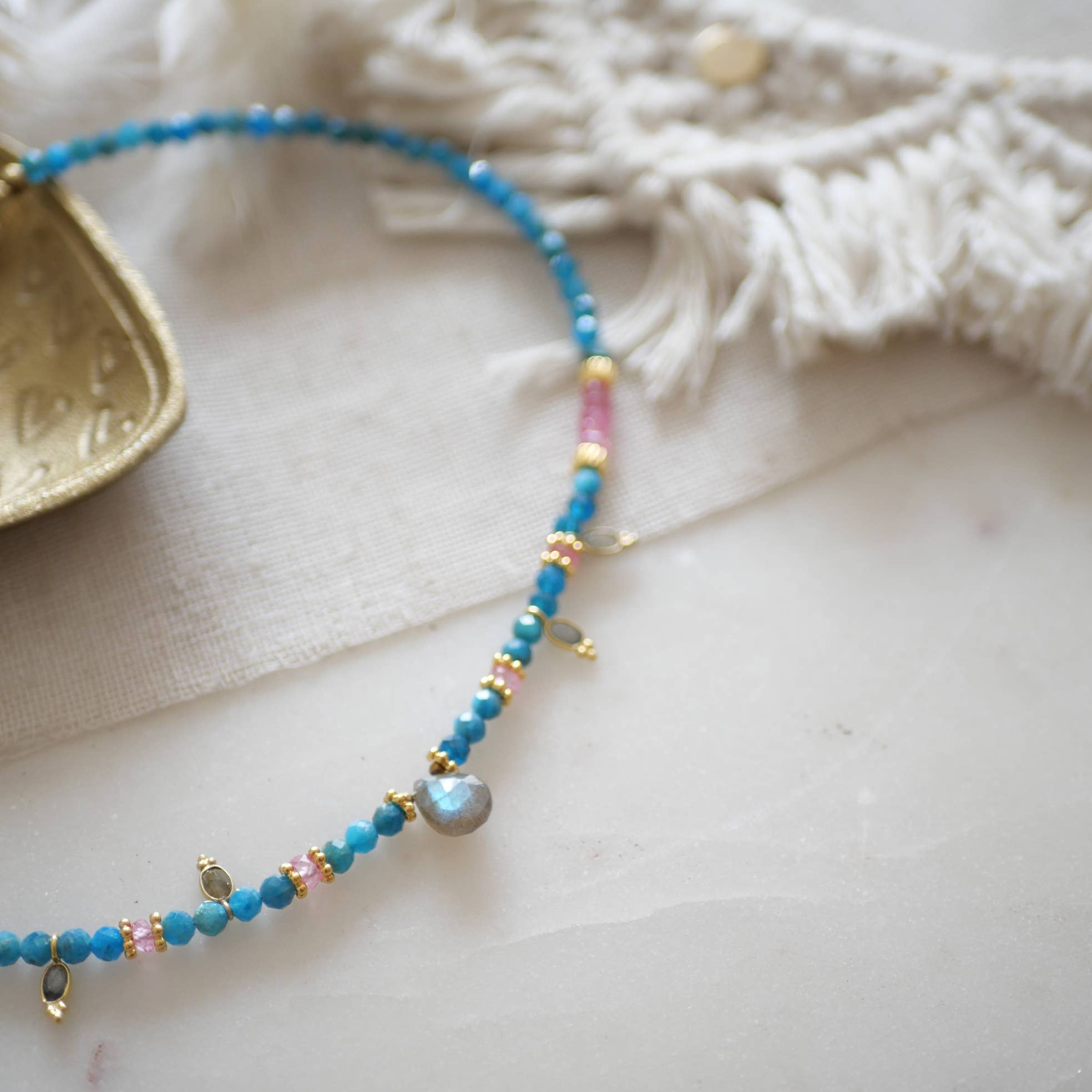 COLLAR NIRAL APATITA Y TOPACIO ROSA